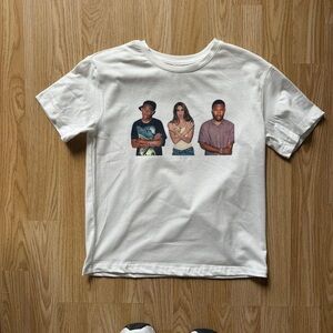 Stylish White Graphic Tee for Men